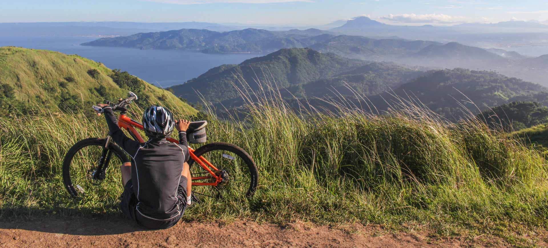 Mountain bike sui crinali panoramici del Parco del Pollino