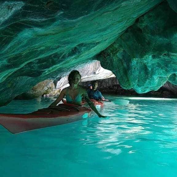 Escursione in kayak nelle grotte marine di Maratea