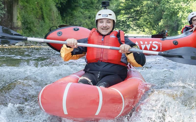 Packraft Crazy Driver tra le rapide del fiume Lao