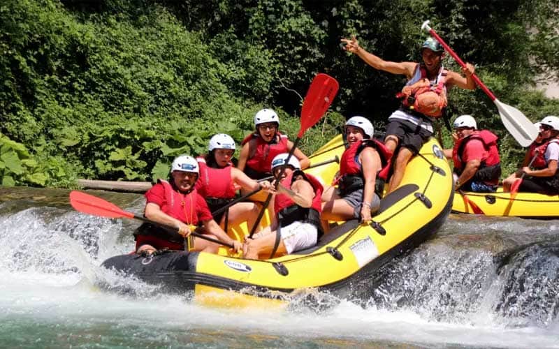 Esperienza River Tribe sul fiume Lao
