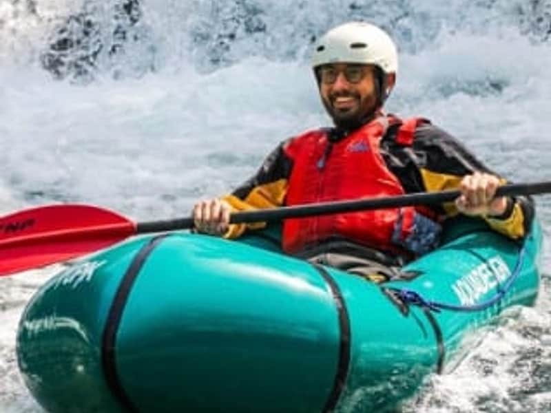 Packraft tra le rapide del fiume Lao