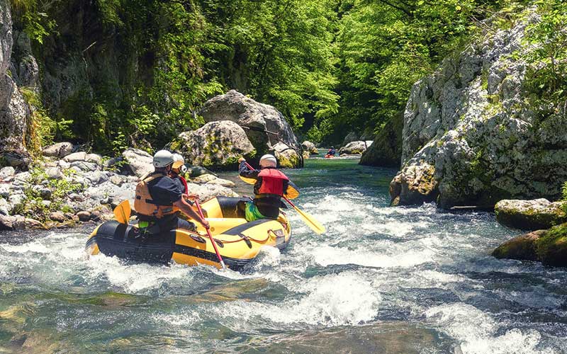 rafting sul fiume lao